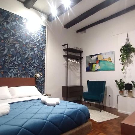 Plebiscito Suite Apartment Napoli Bagian luar foto