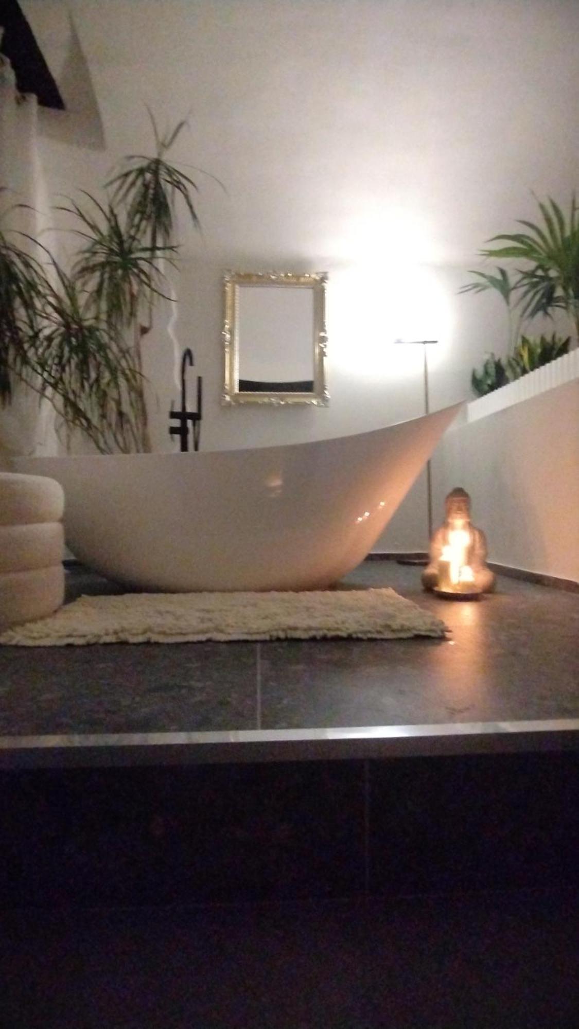 Plebiscito Suite Apartment Napoli Bagian luar foto