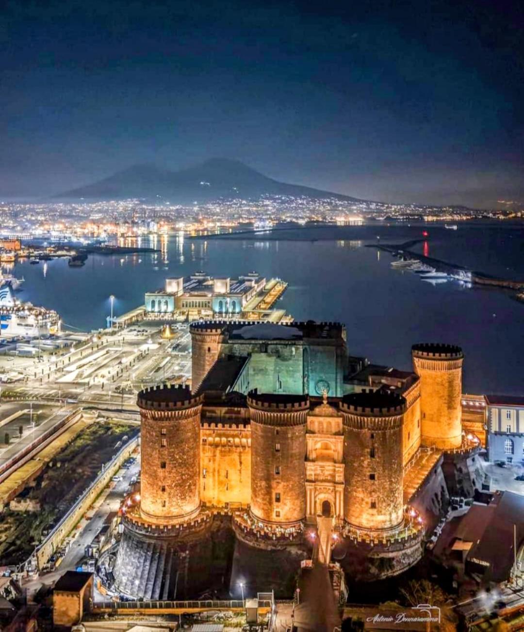 Plebiscito Suite Apartment Napoli Bagian luar foto