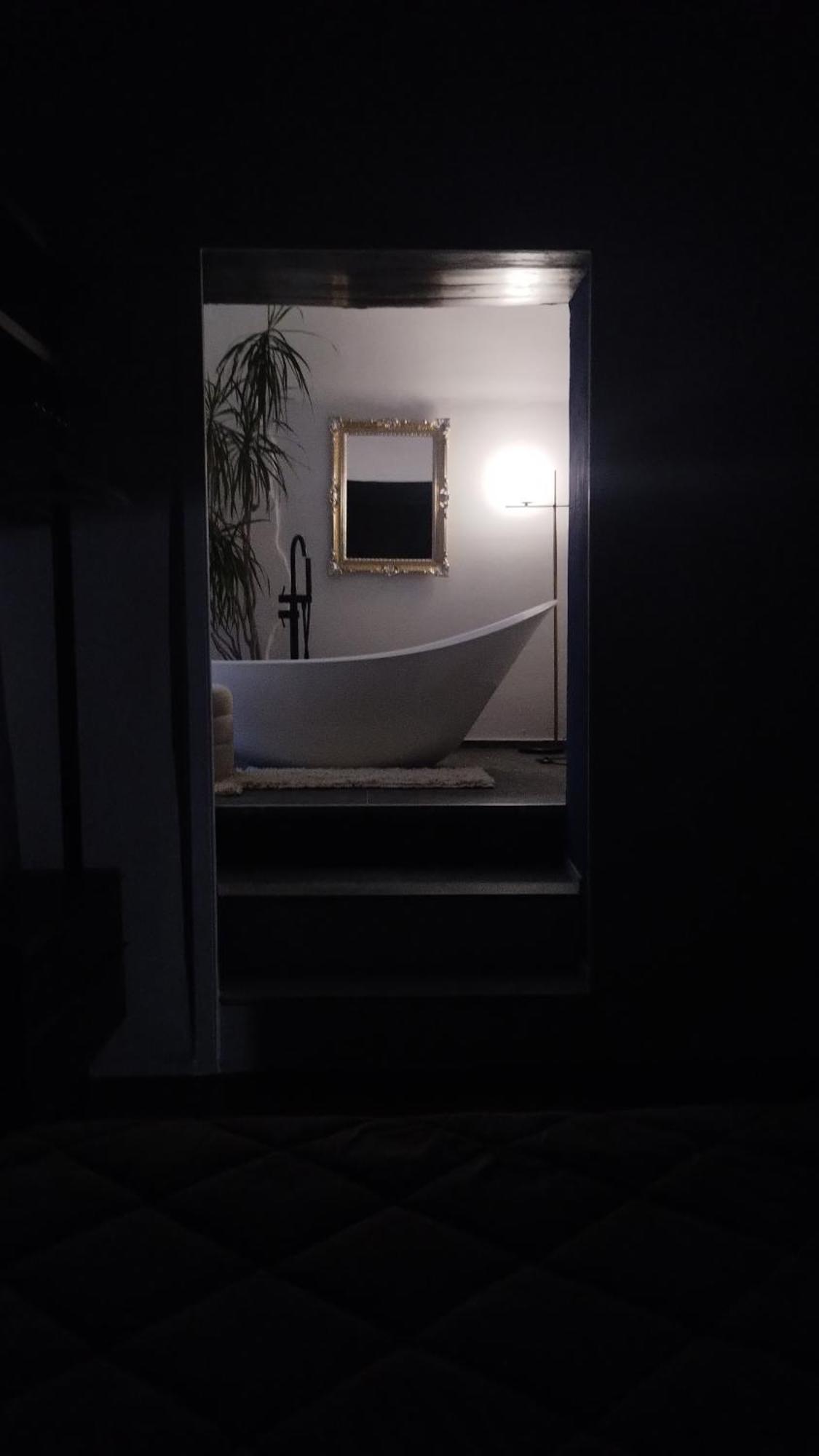 Plebiscito Suite Apartment Napoli Bagian luar foto