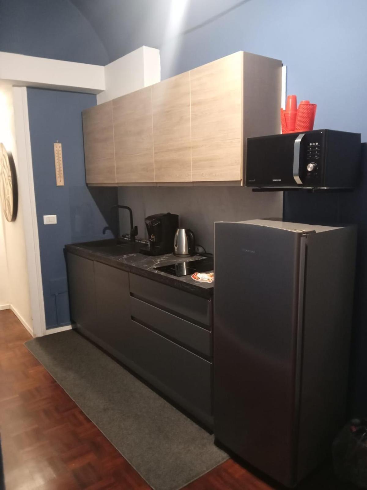 Plebiscito Suite Apartment Napoli Bagian luar foto