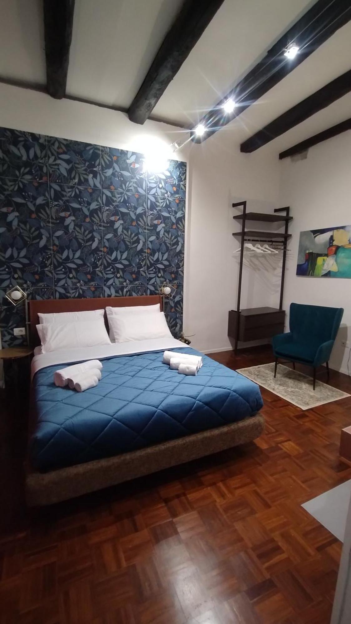 Plebiscito Suite Apartment Napoli Bagian luar foto